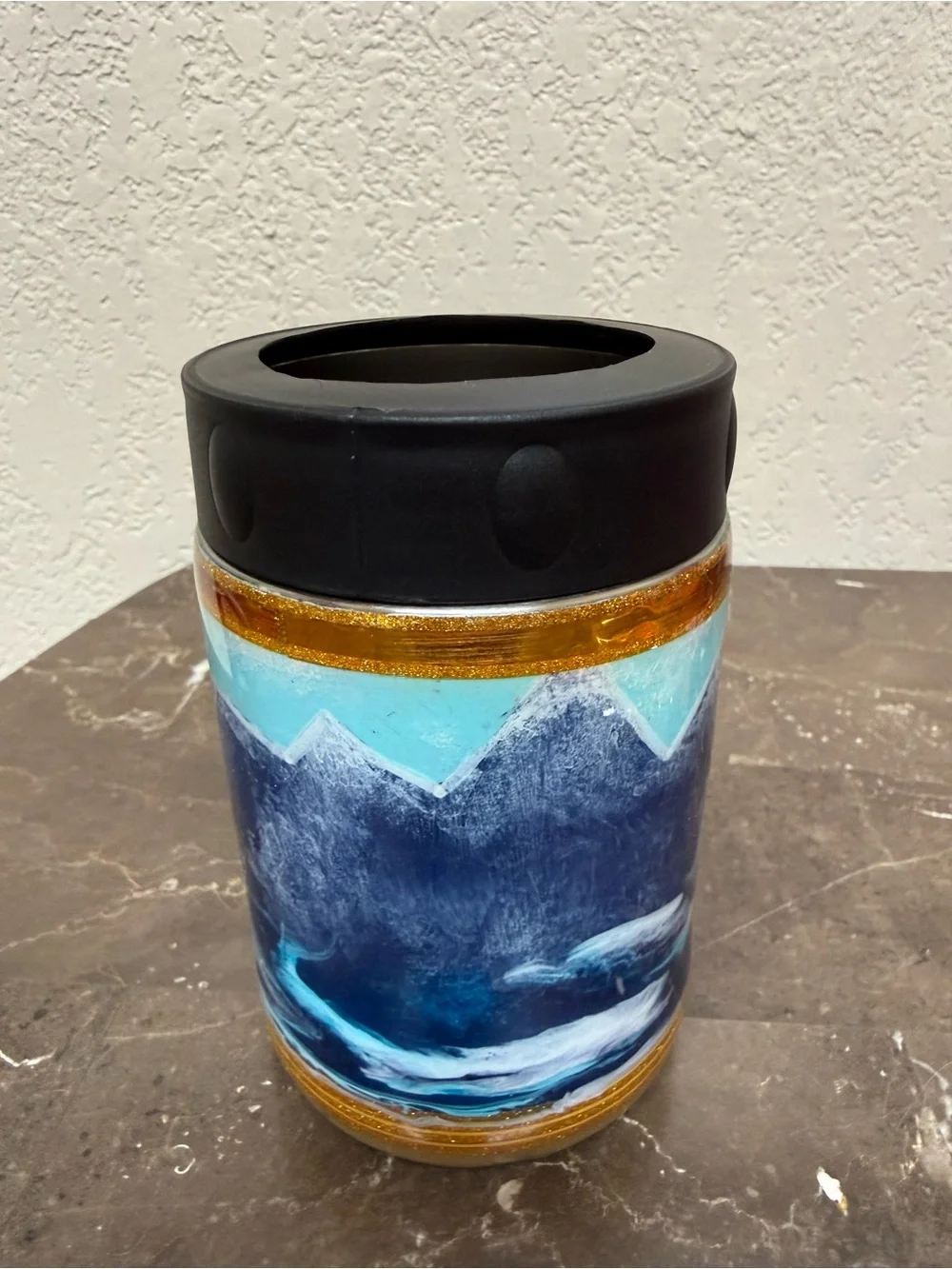 Slammin Busch Poundin Tush Standard 12 oz Can Cooler Hand Painted
